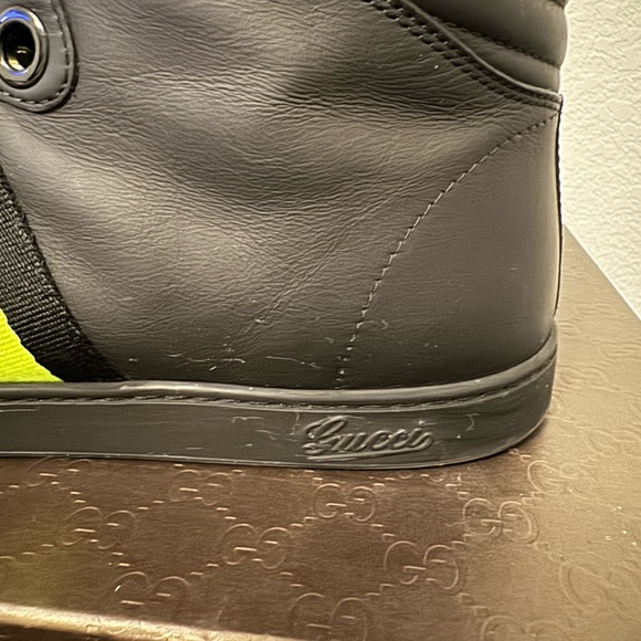 Men’s Gucci sneaker authentic size 12 - Picture 2 of 8